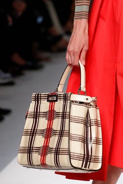 Look 41